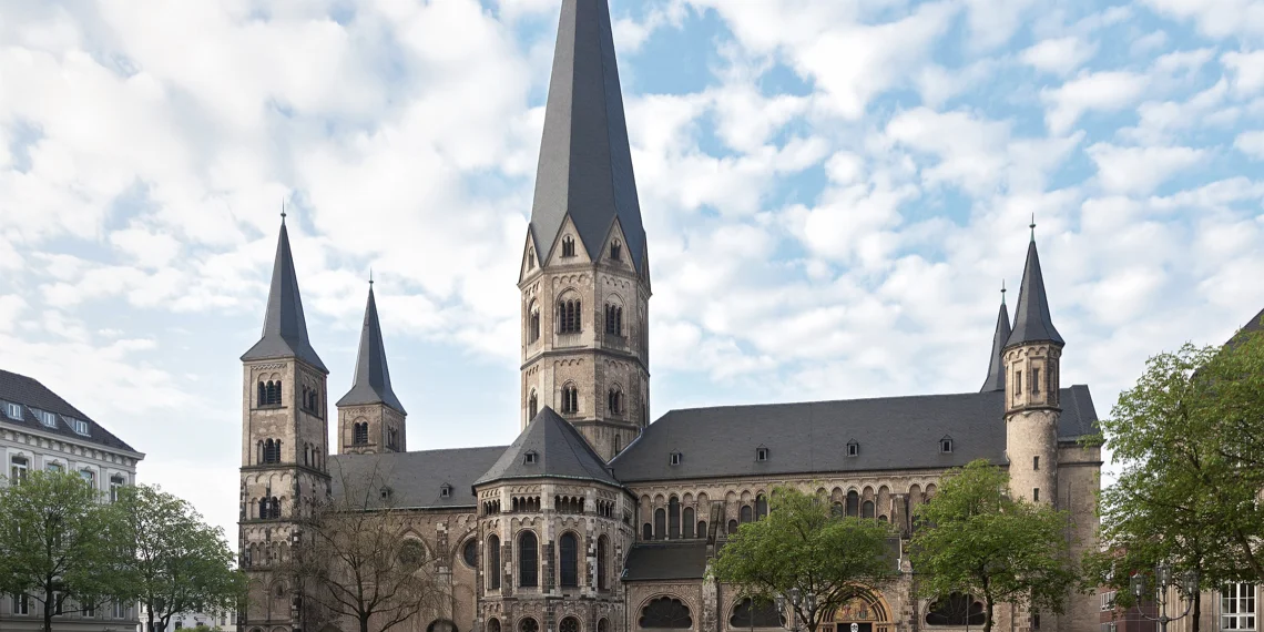Bonner Münster (Außenansicht)