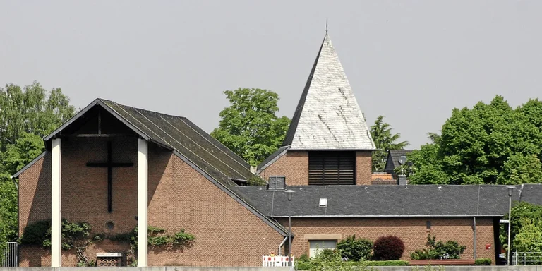 St. Georg, Köln-Weiß