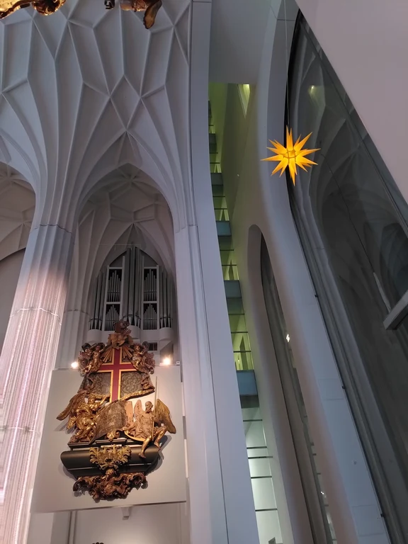 15_Einblick Uni_2022_Transara KM.jpg